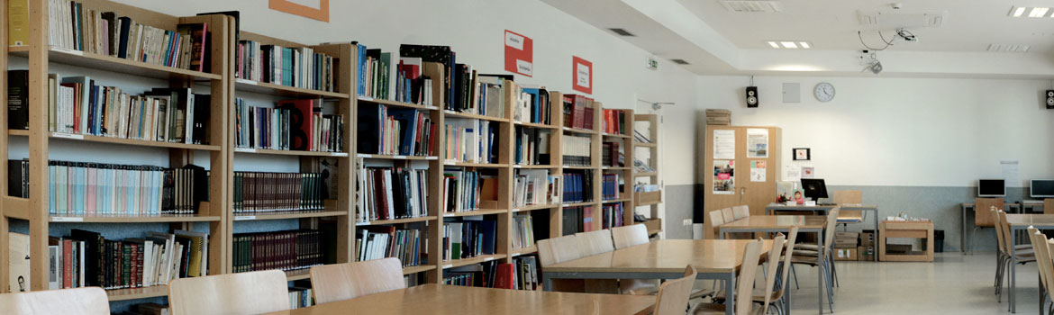 <"Biblioteca